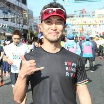 トライアスロン大会を走るGTさん